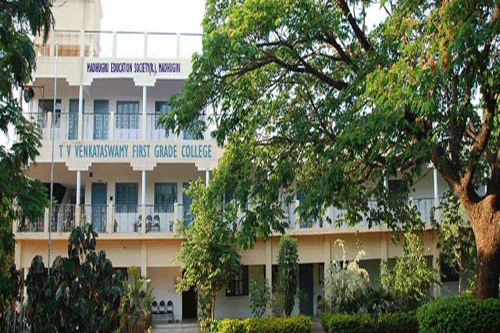 https://cache.careers360.mobi/media/colleges/social-media/media-gallery/15771/2020/1/24/Campus View of TV Venkataswamy First Grade College Tumkur_Campus-View.jpg